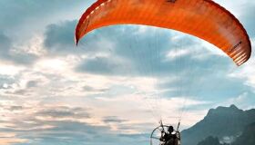 Paragliding Vang Vieng